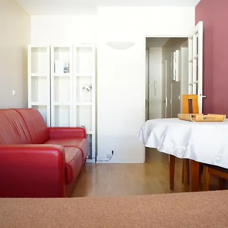 Διαμέρισμα Rue De Longchamp #5 - 16 *